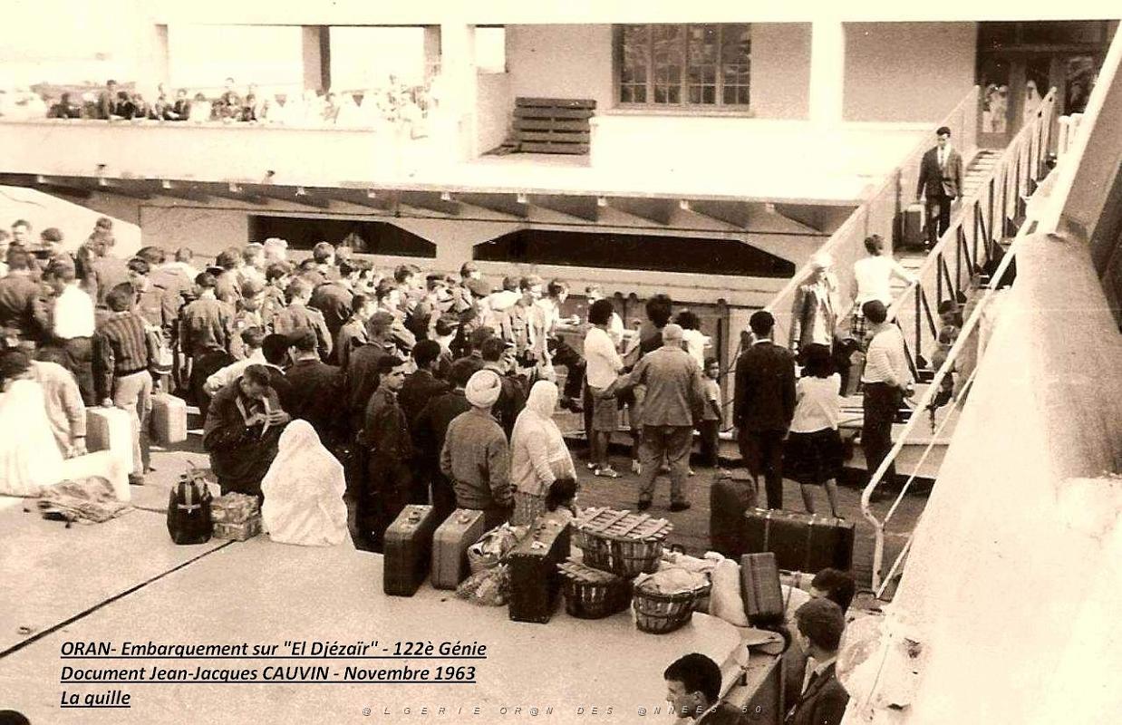 23- La quille Mers el Kebir embarquement sur le El Djezair.JPG